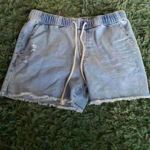Drawstring high waisted shorts